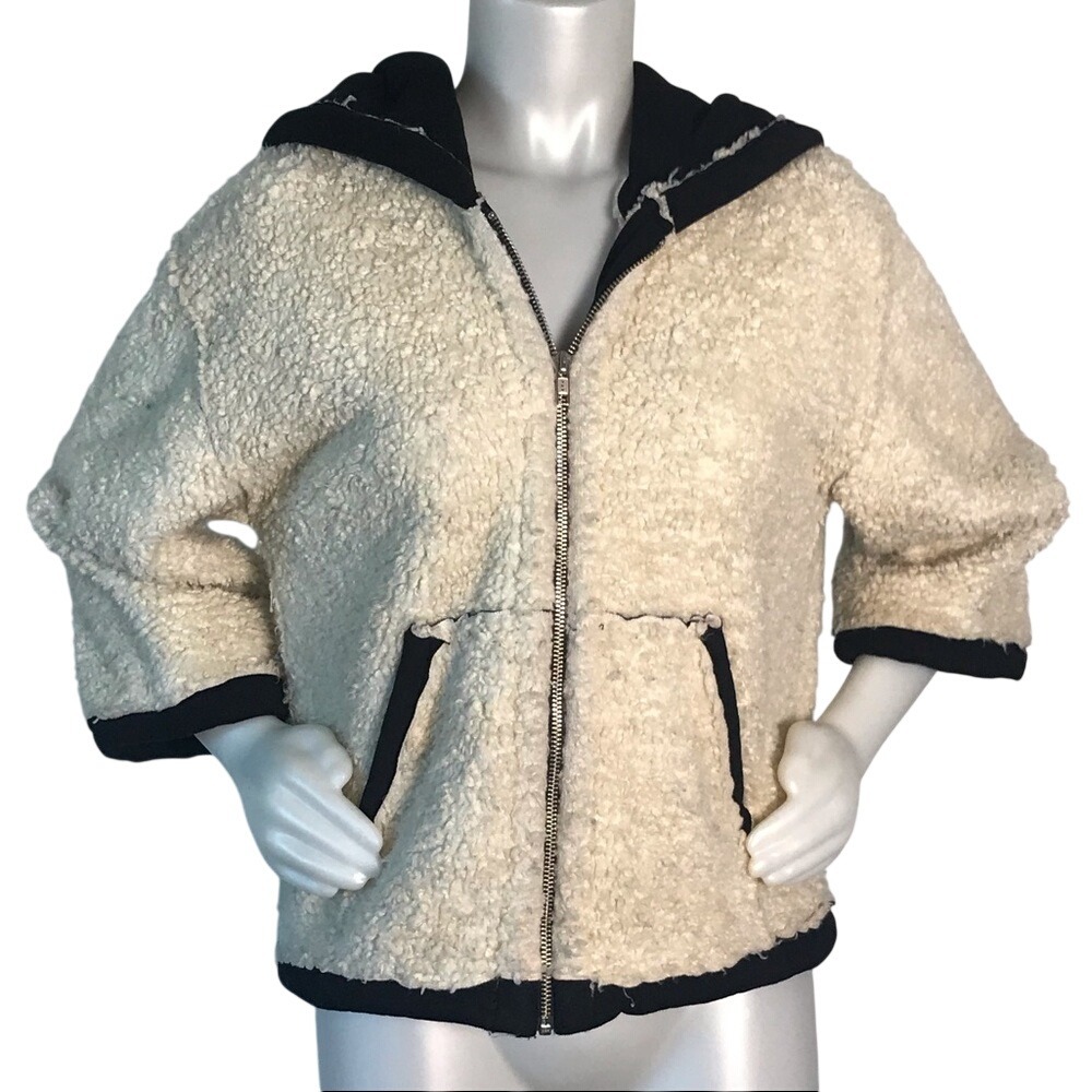 AIKO FAUX SHEARLING ZIP UP CROPPED JACKET Size Medium